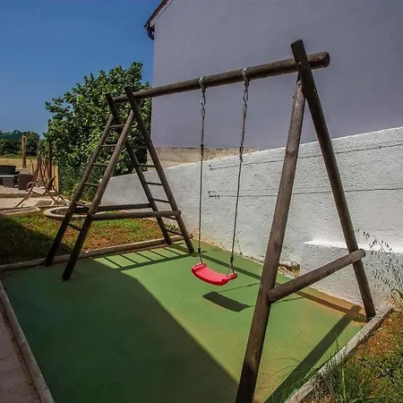 Tanja Сasa de vacaciones Pula